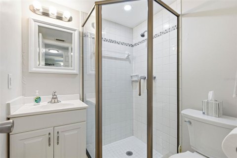 Condominio en alquiler en Saint Petersburg, Florida, 2 dormitorios, 74.32 m2 № 2099079 - foto 13