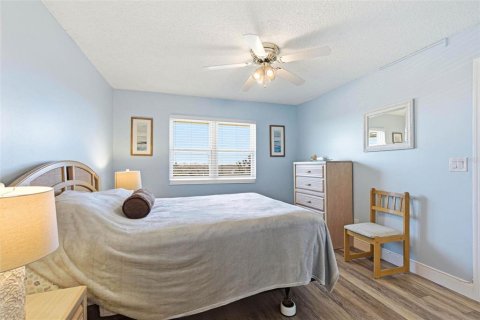 Condominio en alquiler en Saint Petersburg, Florida, 2 dormitorios, 74.32 m2 № 2099079 - foto 16