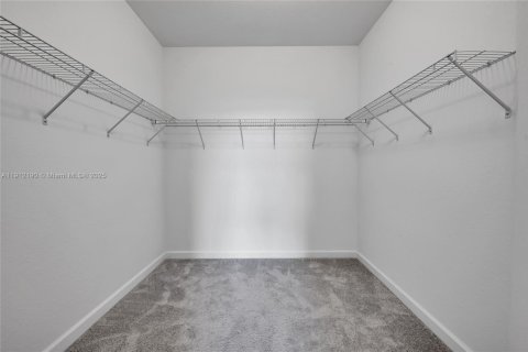 Townhouse in Miami, Florida 3 bedrooms, 157.47 sq.m. № 1968416 - photo 24