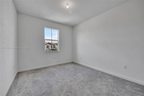 Townhouse in Miami, Florida 3 bedrooms, 157.47 sq.m. № 1968416 - photo 28