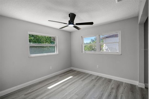 Villa ou maison à vendre à Winter Haven, Floride: 4 chambres, 120.31 m2 № 1675347 - photo 17