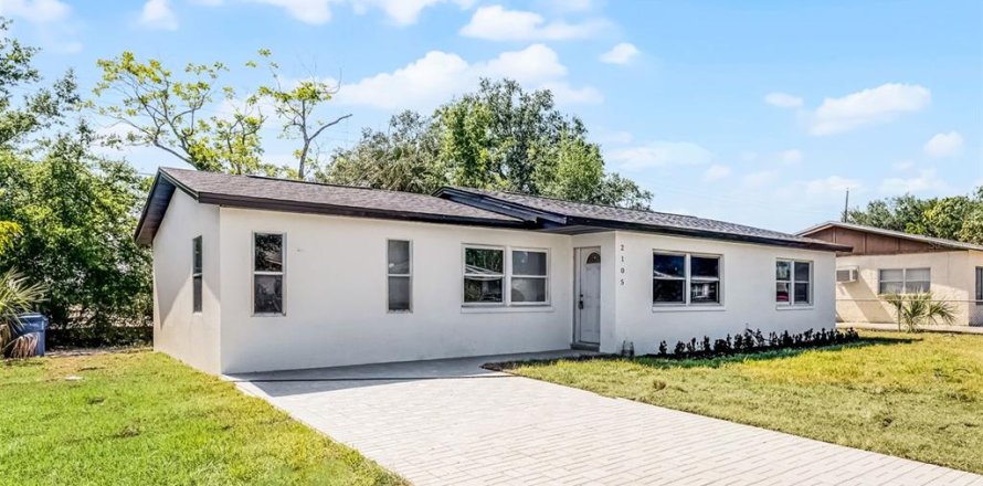 Villa ou maison à Winter Haven, Floride 4 chambres, 120.31 m2 № 1675347