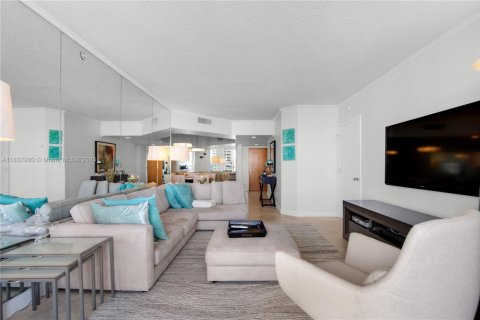 Condo in Aventura, Florida, 2 bedrooms  № 1823582 - photo 3