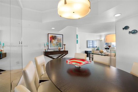 Condo in Aventura, Florida, 2 bedrooms  № 1823582 - photo 8
