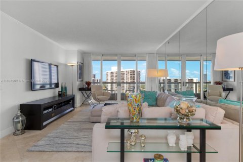 Condo in Aventura, Florida, 2 bedrooms  № 1823582 - photo 1
