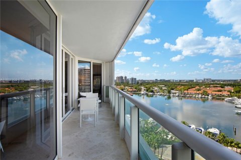 Condo in Aventura, Florida, 2 bedrooms  № 1823582 - photo 21