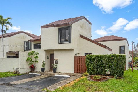 Condominio en venta en Miami, Florida, 3 dormitorios, 124.49 m2 № 2046653 - foto 2