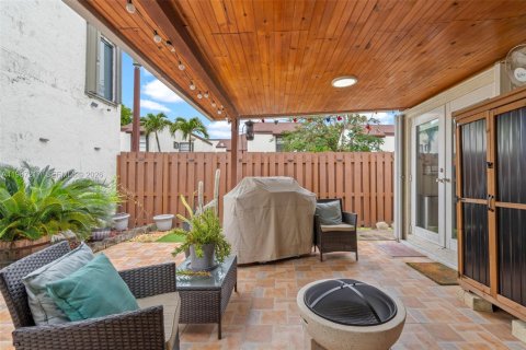 Condominio en venta en Miami, Florida, 3 dormitorios, 124.49 m2 № 2046653 - foto 26