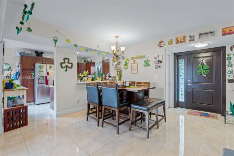 Condominio en venta en Miami, Florida, 3 dormitorios, 124.49 m2 № 2046653 - foto 6