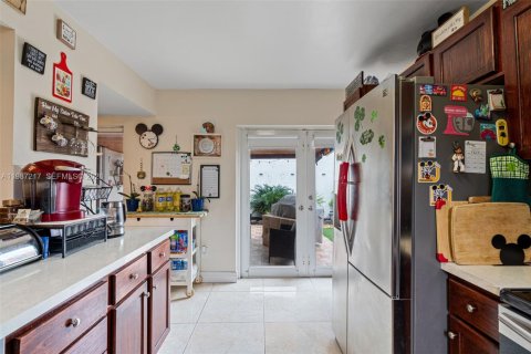 Condominio en venta en Miami, Florida, 3 dormitorios, 124.49 m2 № 2046653 - foto 12