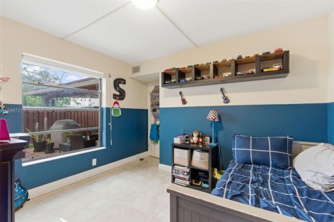 Condominio en venta en Miami, Florida, 3 dormitorios, 124.49 m2 № 2046653 - foto 15