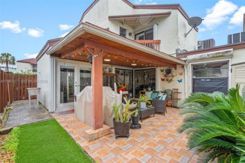 Condominio en venta en Miami, Florida, 3 dormitorios, 124.49 m2 № 2046653 - foto 29