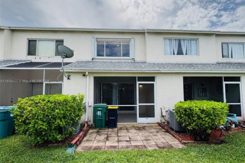 Adosado en alquiler en Dania Beach, Florida, 2 dormitorios, 103.12 m2 № 1975121 - foto 19