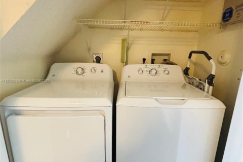 Adosado en alquiler en Dania Beach, Florida, 2 dormitorios, 103.12 m2 № 1975121 - foto 15