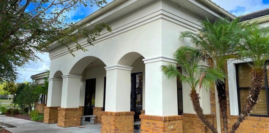 Immobilier commercial à Ocoee, Floride № 2218946