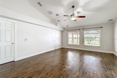 Villa ou maison à louer à Kissimmee, Floride: 4 chambres, 222.87 m2 № 2394177 - photo 5