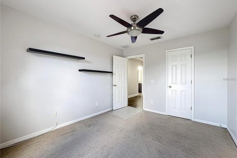 Villa ou maison à louer à Kissimmee, Floride: 4 chambres, 222.87 m2 № 2394177 - photo 26