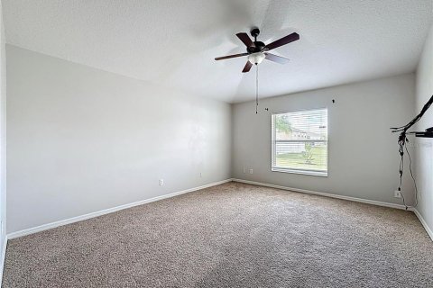 Villa ou maison à louer à Kissimmee, Floride: 4 chambres, 222.87 m2 № 2394177 - photo 19