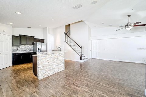 Villa ou maison à louer à Kissimmee, Floride: 4 chambres, 222.87 m2 № 2394177 - photo 15