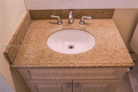 Condominio en alquiler en Coral Springs, Florida, 2 dormitorios, 96.99 m2 № 1958889 - foto 14