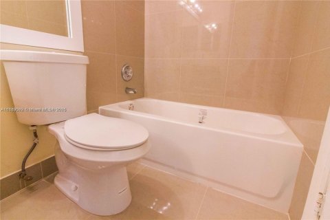 Condominio en alquiler en Coral Springs, Florida, 2 dormitorios, 96.99 m2 № 1958889 - foto 12