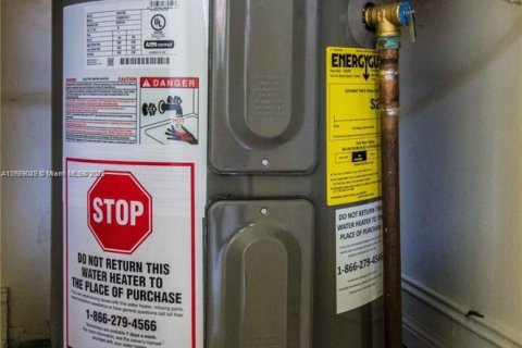 Condominio en alquiler en Coral Springs, Florida, 2 dormitorios, 96.99 m2 № 1958889 - foto 26