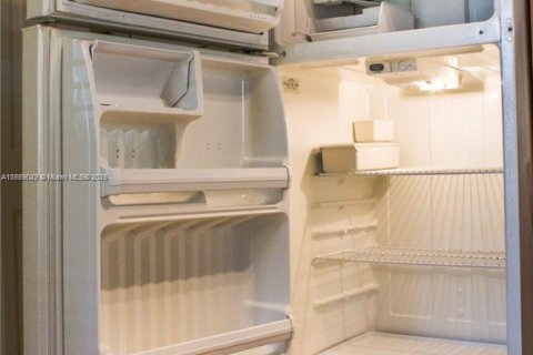 Condominio en alquiler en Coral Springs, Florida, 2 dormitorios, 96.99 m2 № 1958889 - foto 4