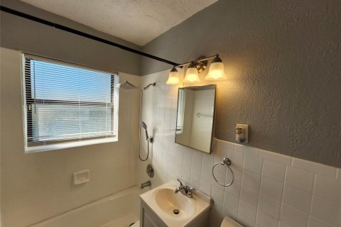 Casa en venta en Fort Lauderdale, Florida, 2 dormitorios, 66.89 m2 № 2181335 - foto 14
