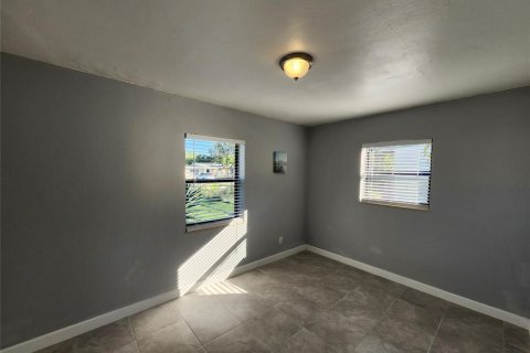 Casa en venta en Fort Lauderdale, Florida, 2 dormitorios, 66.89 m2 № 2181335 - foto 12