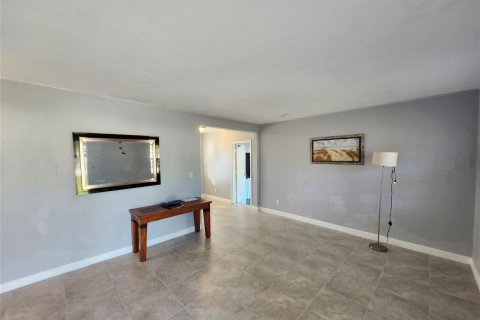 Casa en venta en Fort Lauderdale, Florida, 2 dormitorios, 66.89 m2 № 2181335 - foto 6
