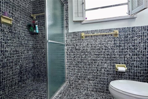 Condo in Miami, Florida, 2 bedrooms  № 1489492 - photo 16
