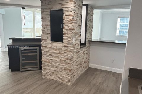 Copropriété à louer à Hollywood, Floride: 3 chambres, 234.49 m2 № 2001269 - photo 10