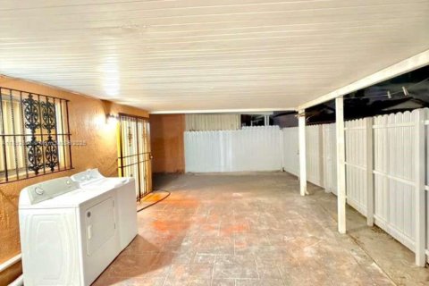 Снять в аренду виллу или дом в Хайалиа, Флорида 3 спальни, 109.35м2, № 1946139 - фото 12