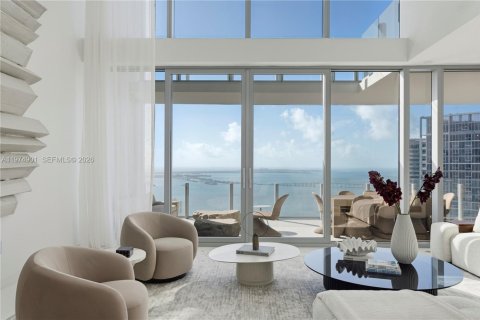 Copropriété à vendre à Miami, Floride: 5 chambres, 397.9 m2 № 2041939 - photo 2