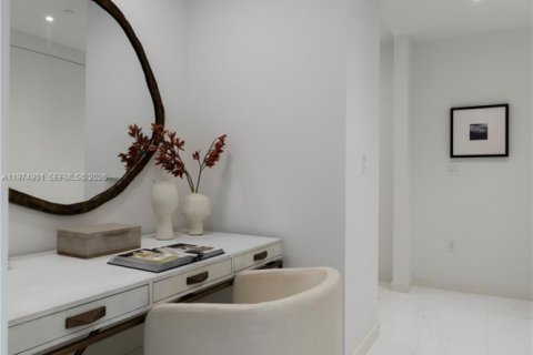 Copropriété à vendre à Miami, Floride: 5 chambres, 397.9 m2 № 2041939 - photo 25