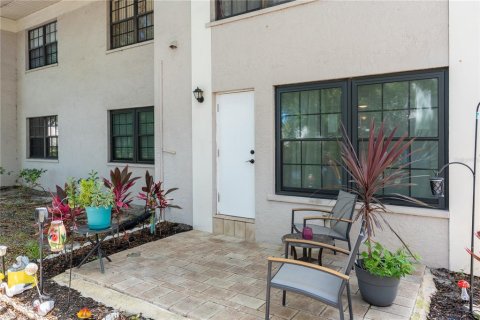 Condo in Dunedin, Florida, 2 bedrooms № 2229142 - photo 16