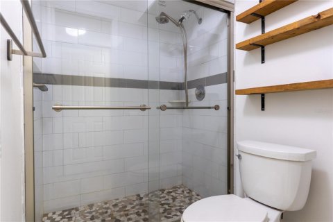 Condo in Dunedin, Florida, 2 bedrooms № 2229142 - photo 12
