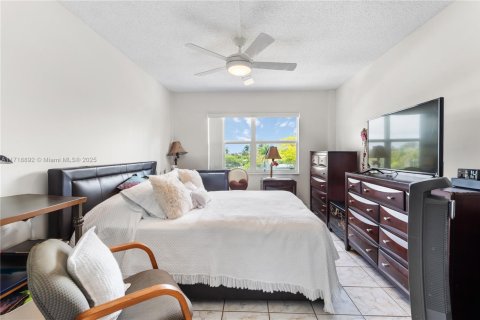 Condominio en venta en Fort Lauderdale, Florida, 1 dormitorio, 65.96 m2 № 1867180 - foto 15