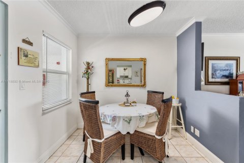 Condominio en venta en Fort Lauderdale, Florida, 1 dormitorio, 65.96 m2 № 1867180 - foto 8