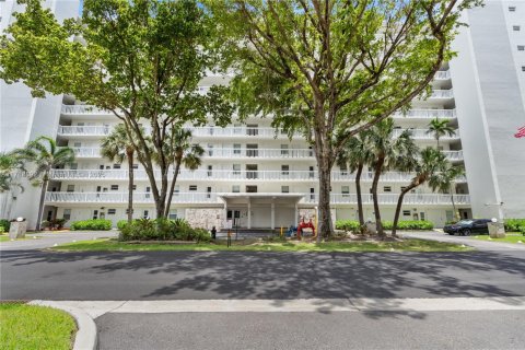 Condominio en venta en Fort Lauderdale, Florida, 1 dormitorio, 65.96 m2 № 1867180 - foto 2