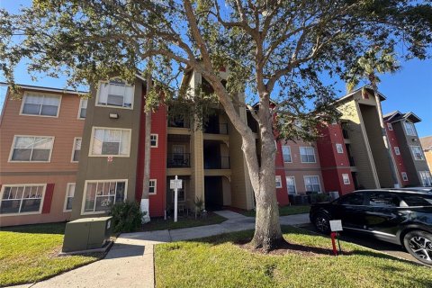 Condo in Kissimmee, Florida, 2 bedrooms  № 1908423 - photo 29