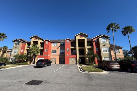 Condo in Kissimmee, Florida, 2 bedrooms  № 1908423 - photo 1