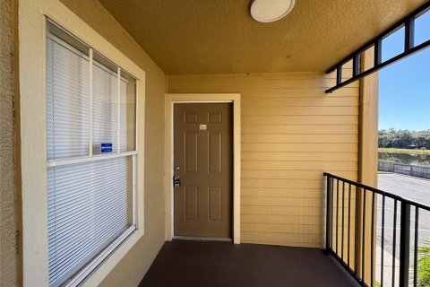 Condo in Kissimmee, Florida, 2 bedrooms  № 1908423 - photo 27