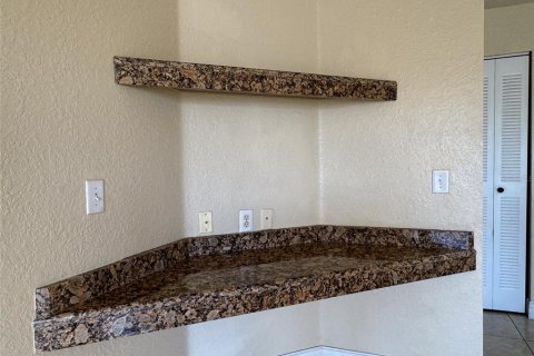 Condo in Kissimmee, Florida, 2 bedrooms  № 1908423 - photo 21