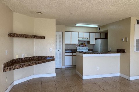 Condo in Kissimmee, Florida, 2 bedrooms  № 1908423 - photo 4