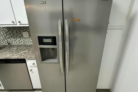 Купить кондоминиум в Холливуд, Флорида 4 комнаты, 108.14м2, № 2246567 - фото 16