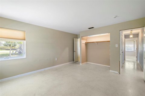 House in Punta Gorda, Florida 2 bedrooms, 144.56 sq.m. № 1743351 - photo 24