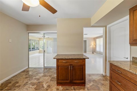 House in Punta Gorda, Florida 2 bedrooms, 144.56 sq.m. № 1743351 - photo 19
