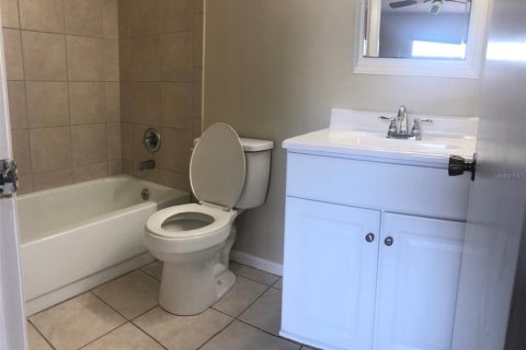 Adosado en alquiler en Gainesville, Florida, 2 dormitorios, 101.08 m2 № 1845410 - foto 8