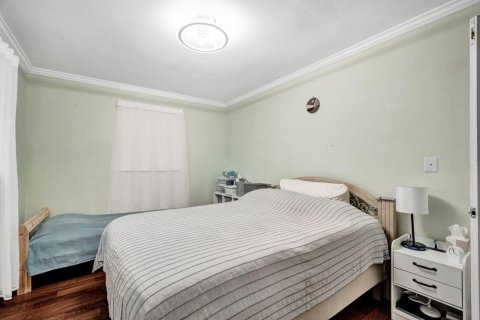 Villa ou maison à vendre à Hollywood, Floride: 2 chambres, 102.94 m2 № 2422863 - photo 24